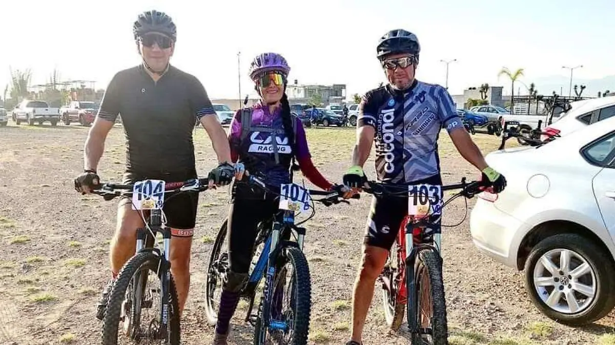 leticia diaz y samuel diaz carreon en ciclismo SLP (1)